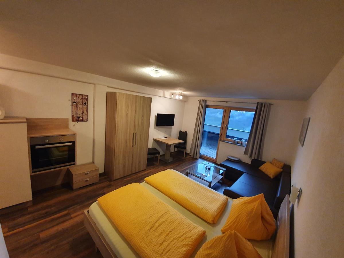 Gaestehaus Floerl 1 Герлосберг Екстериор снимка